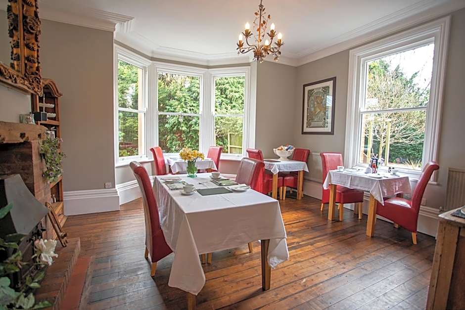 Treherne House & The Malvern Retreat