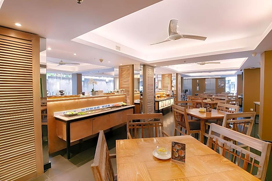 Kuta Beach Hotel