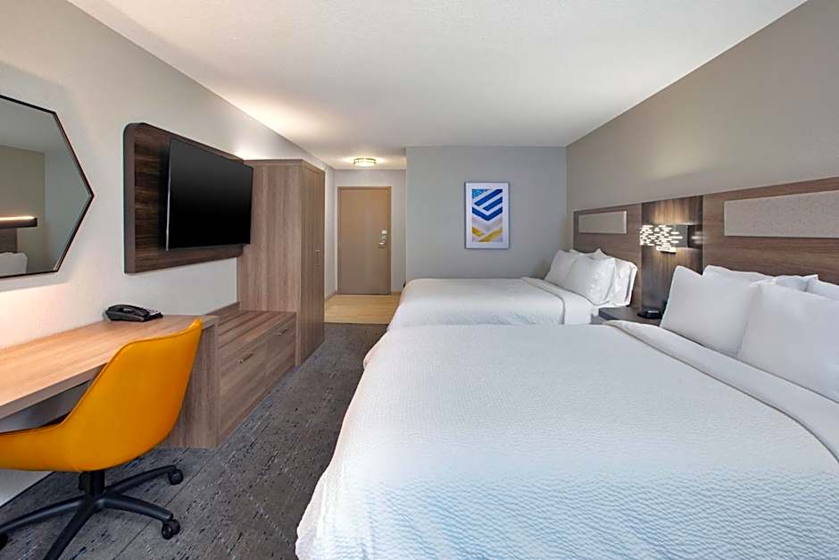 Holiday Inn Express Hotel & Suites Wauseon By IHG