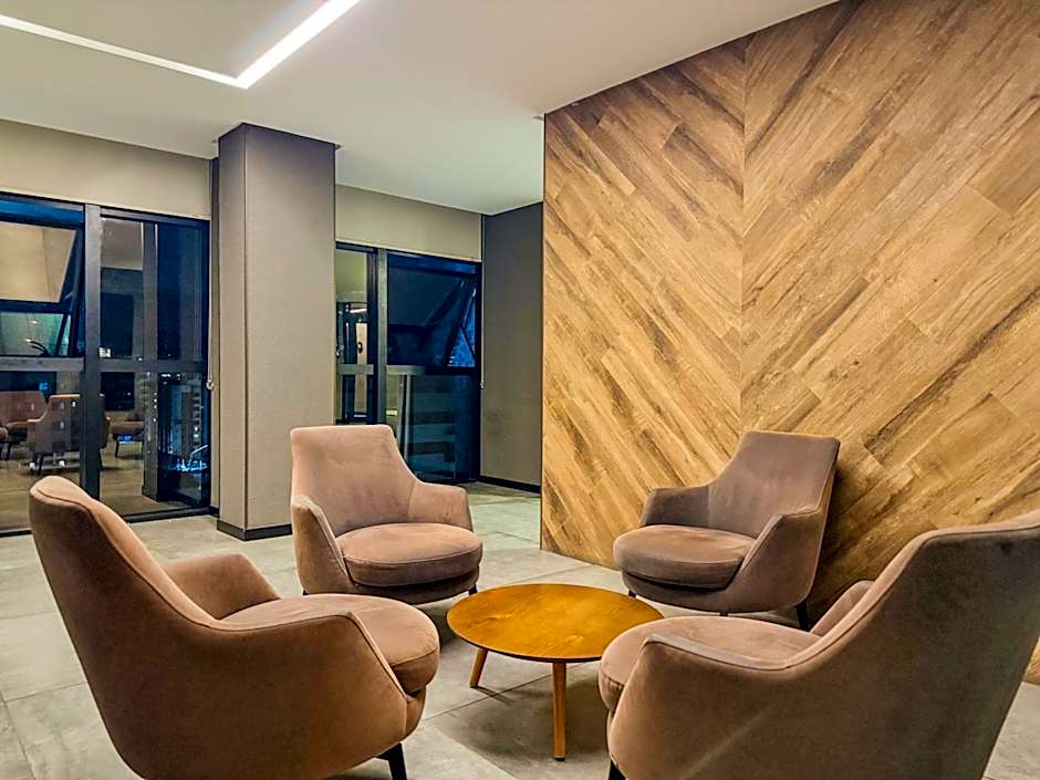 Prédio com excelente custo benefício!