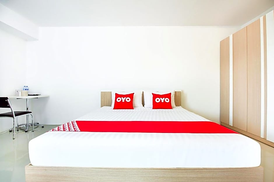 Capital O 411 Grandview Condo 15