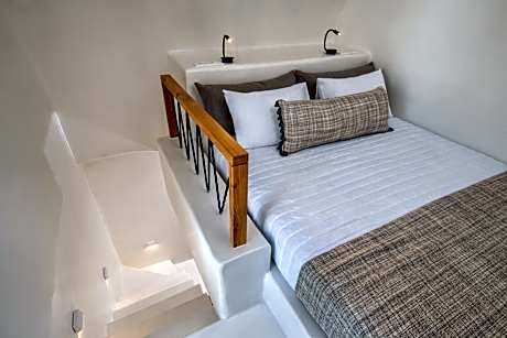 Honeymoon Suite with Hot Tub