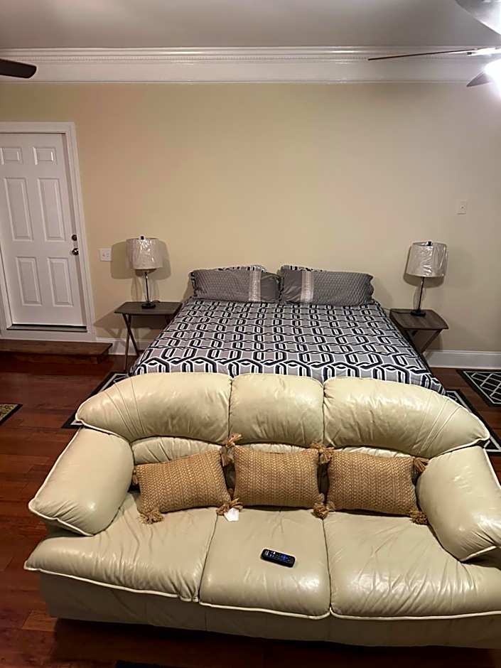 MooreField Suites Greensboro East