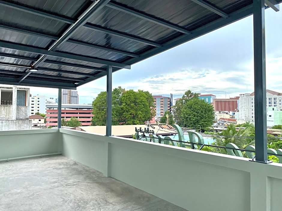 Aree House Poshtel