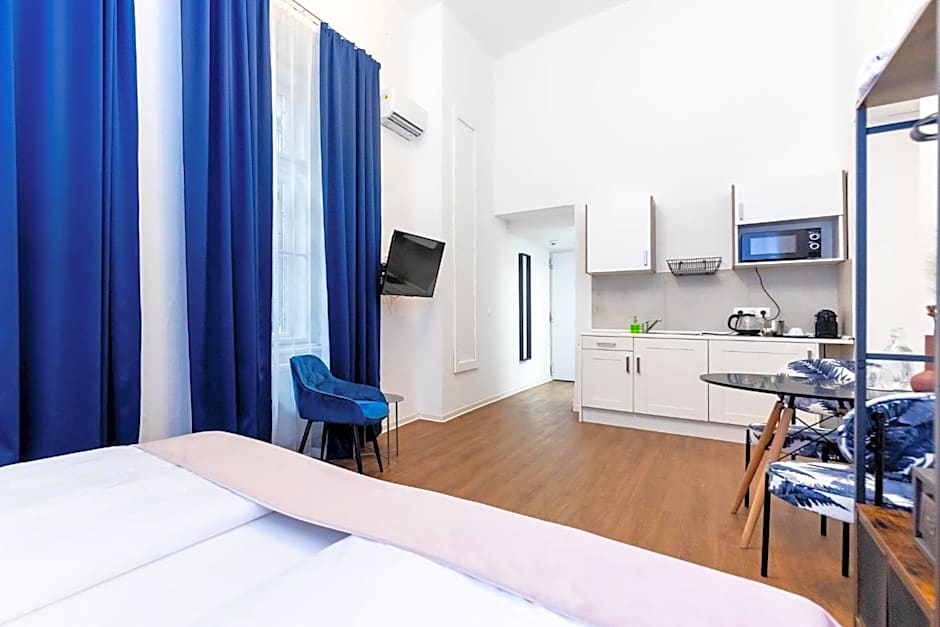 Adagio Downtown Rooms