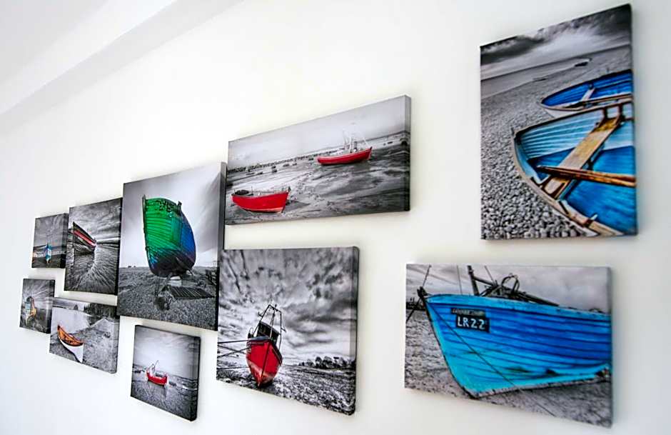 Guest Rooms Old Captain