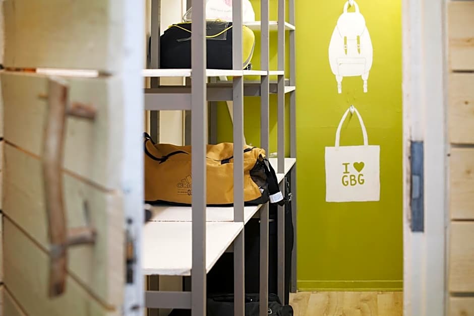 Slottsskogens Hostel