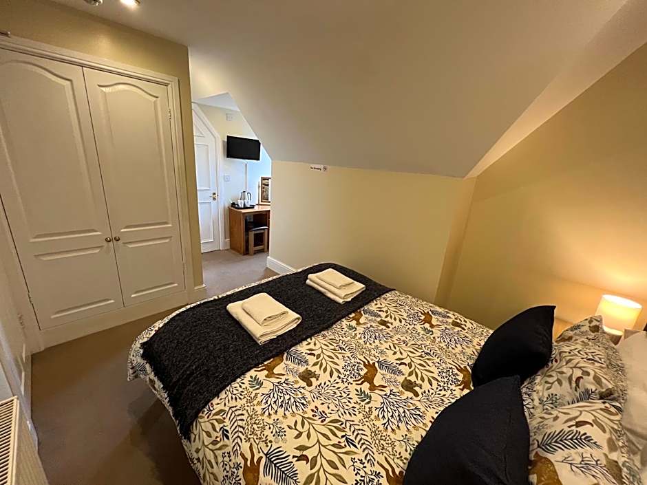 The Shoe Inn Rooms