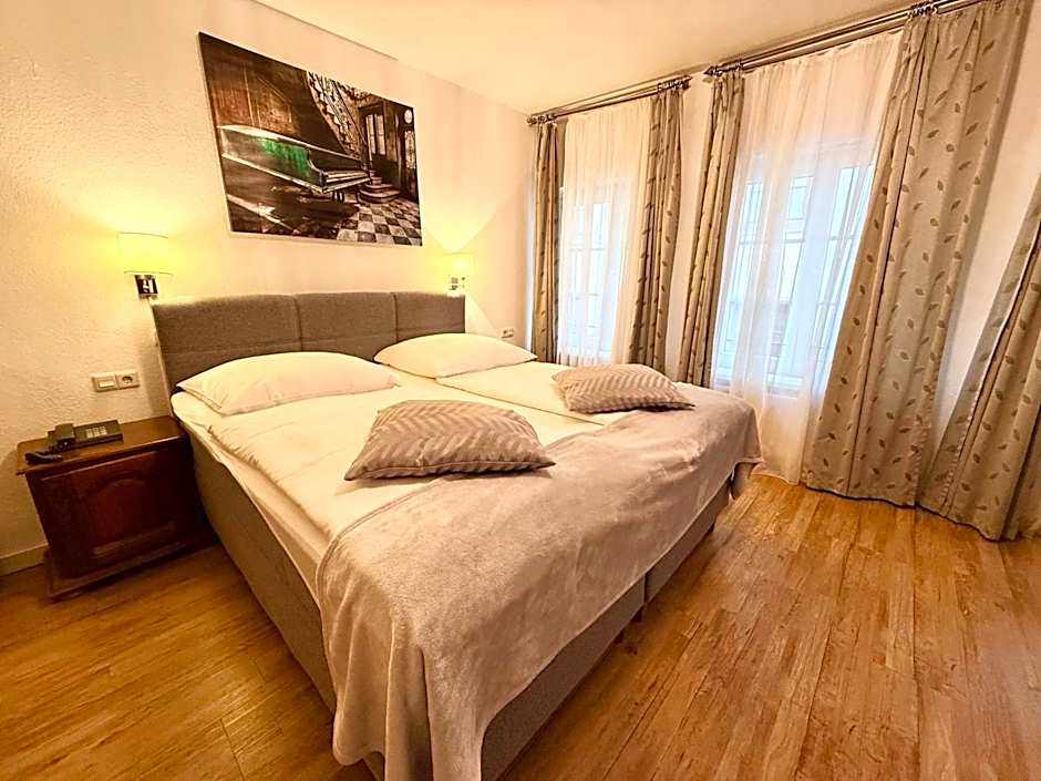 Hayk Altstadthotel & Appartements