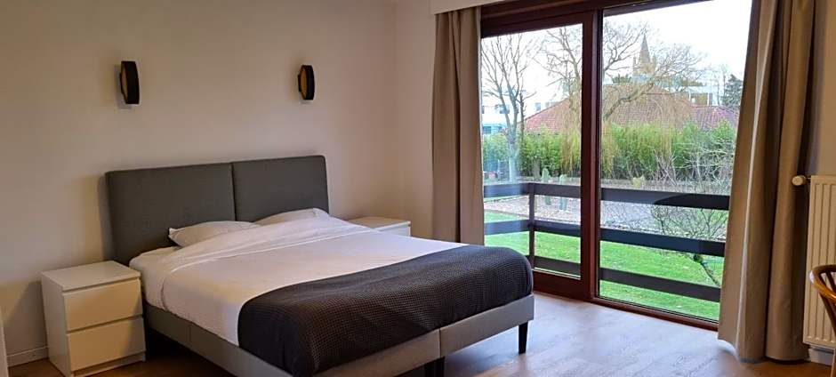 Hotel Westendia and Free Parking Top Breakfast