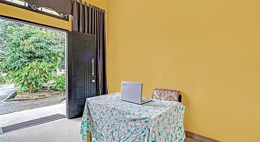 Hotel O Lucky Guesthouse