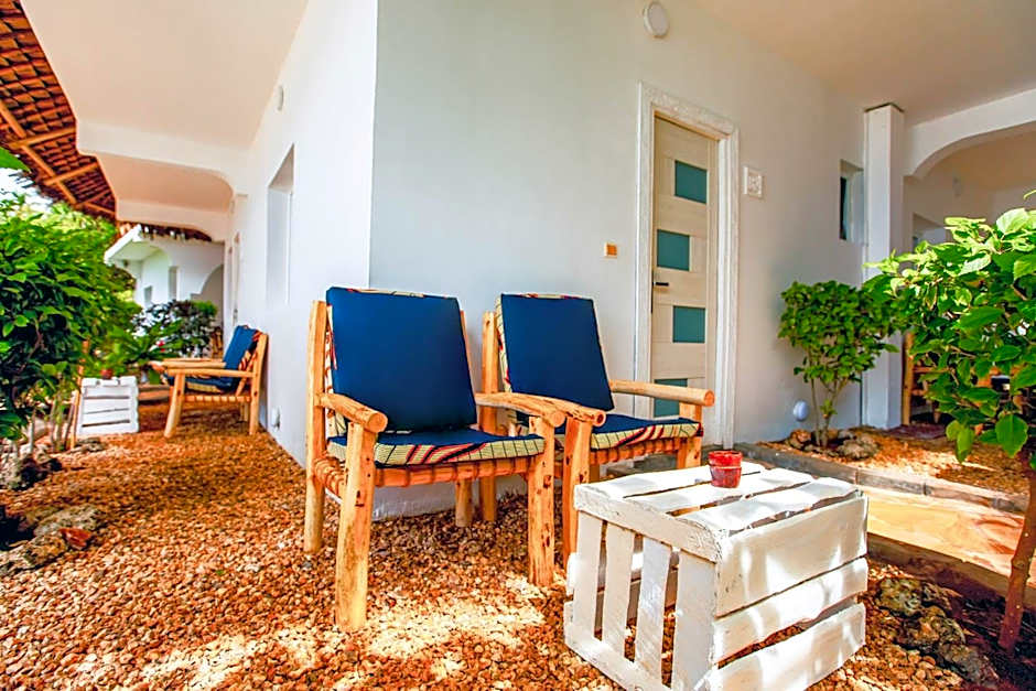 AHG Dream's Bay Beach Hotel - Adults Only