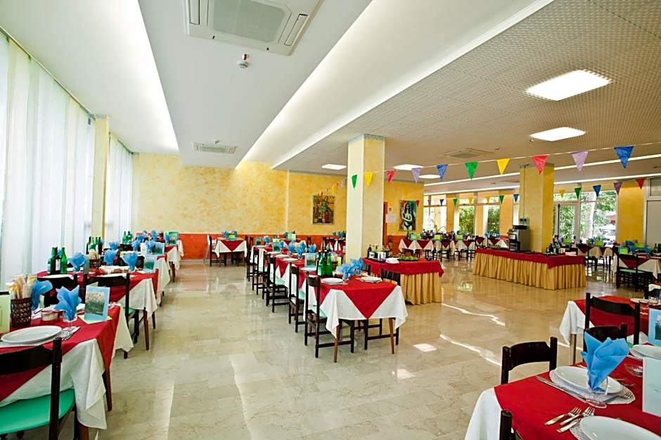 Hotel Holiday Park