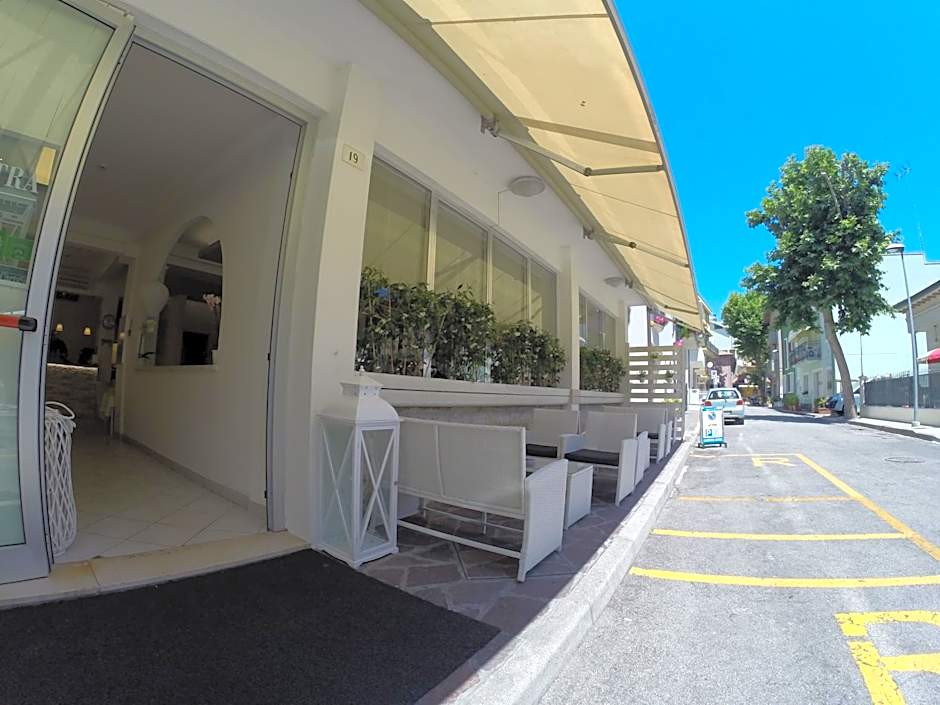 Hotel Astra