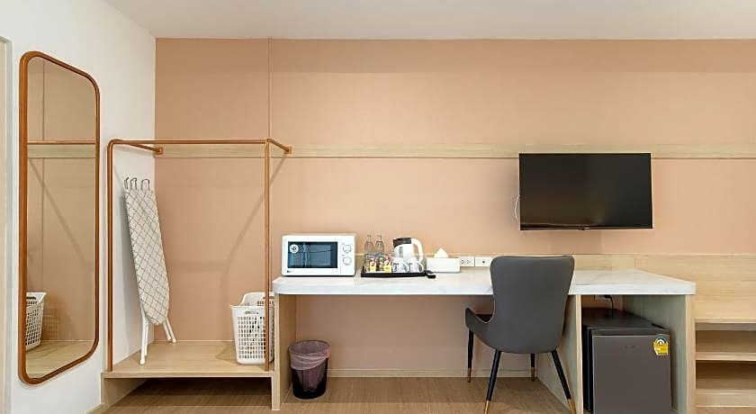 Riski Residence Ngamwongwan