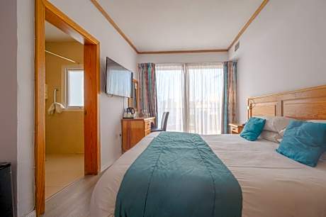 Double Room with Spa Bath