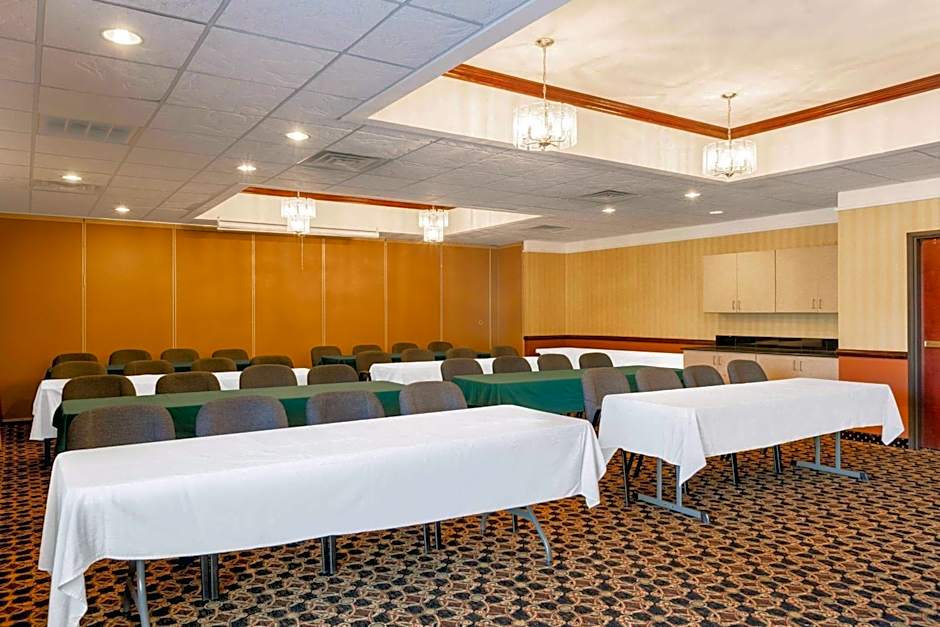 La Quinta Inn & Suites by Wyndham Dodge City