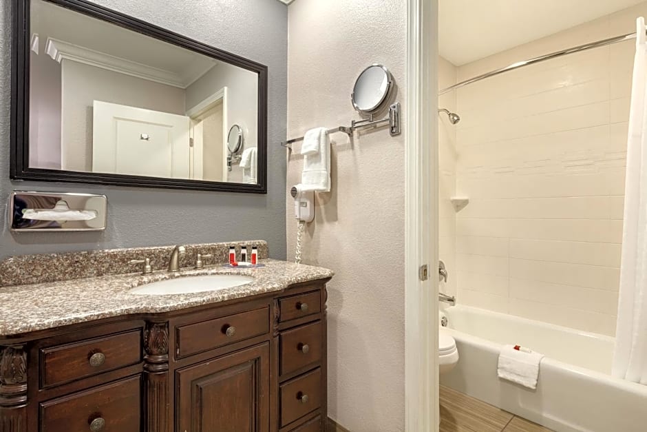 Days Inn by Wyndham Eureka CA
