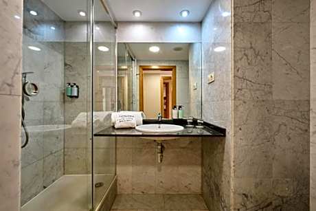 Double or twin garden view
