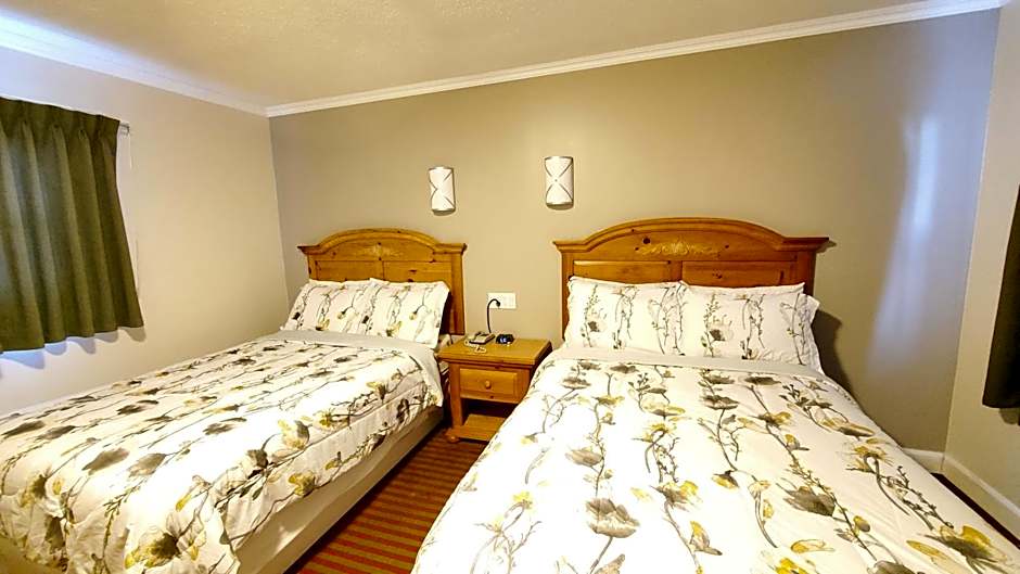 Knights Inn Colonial Fireside Inn