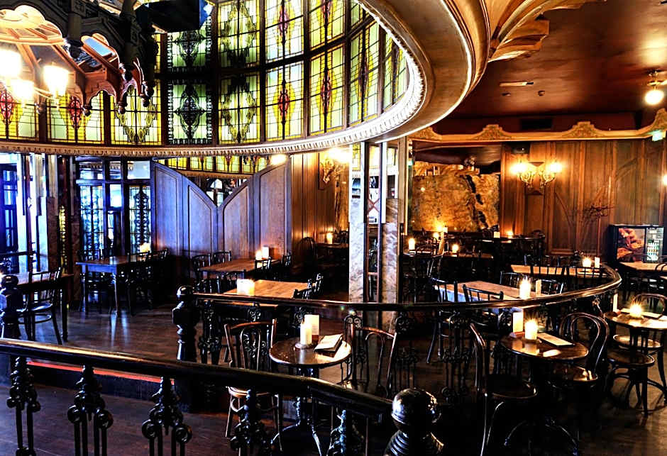 Queen Hotel
