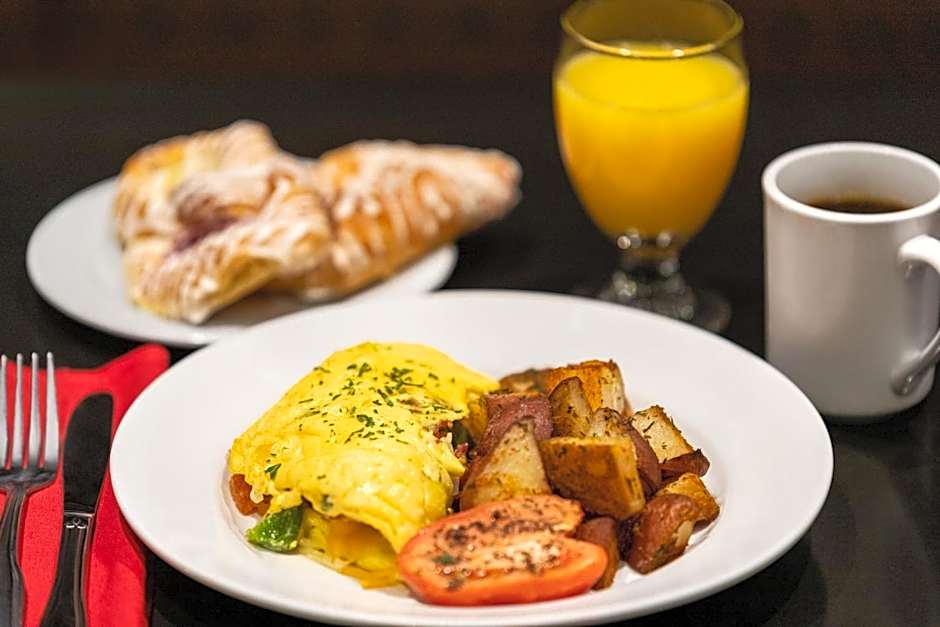 Holiday Inn Boston - Cambridge Area by IHG 