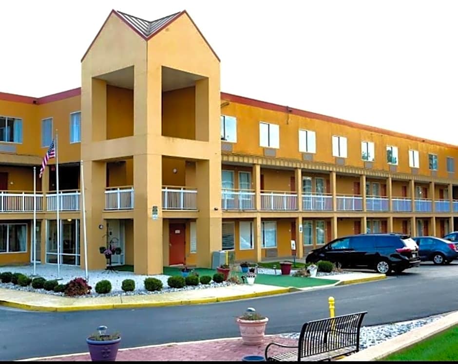 Copley Inn & Suites, Copley - Akron