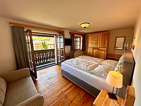 Deluxe Double Room with Balcony