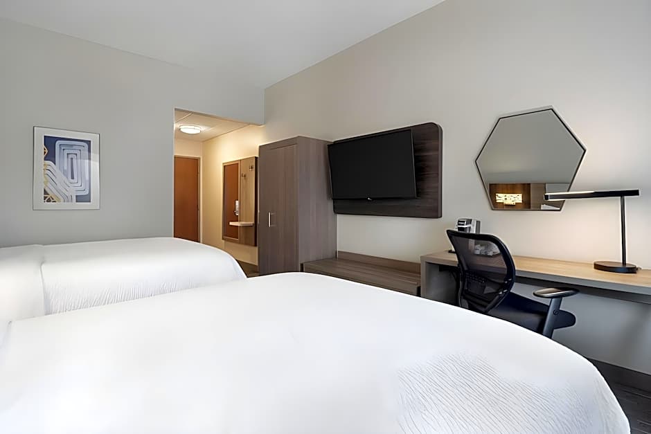 Holiday Inn Express Hotel & Suites Saginaw By IHG