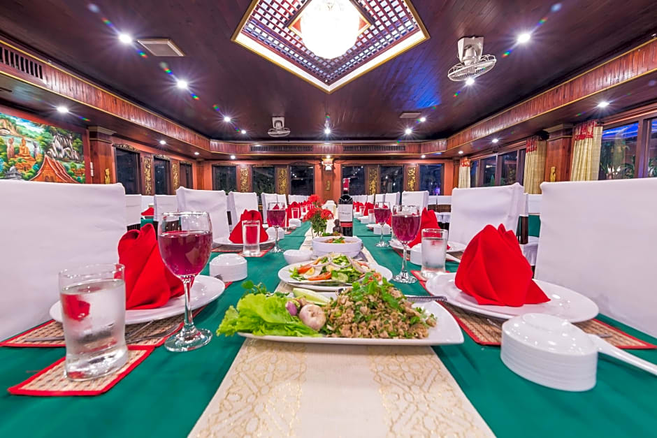 E-Outfitting VangThong Hotel