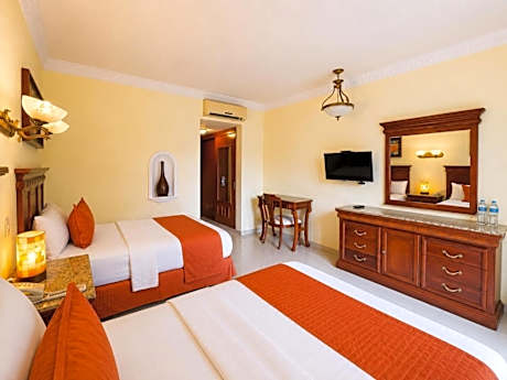 Delux Room Two Double Beds