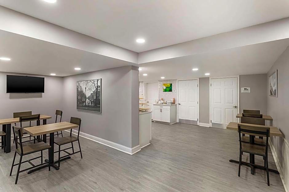 Quality Inn University