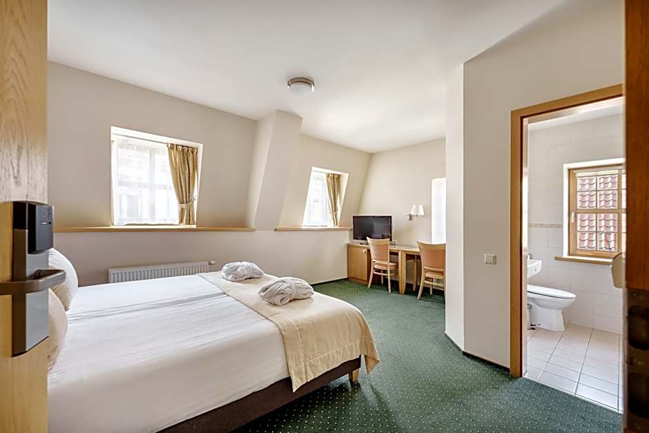 Euterpe Hotel
