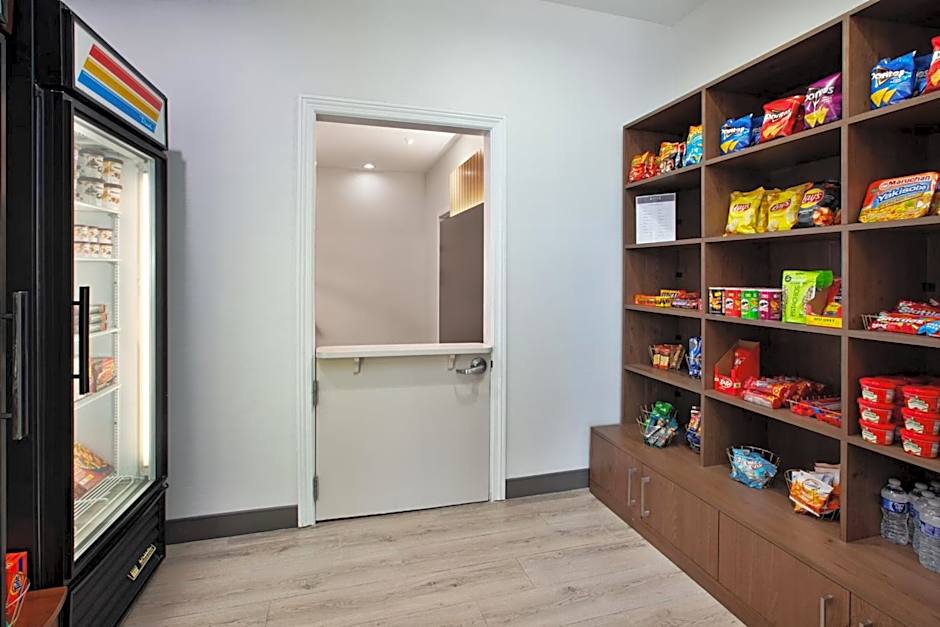 Staybridge Suites Omaha 80th and Dodge By IHG