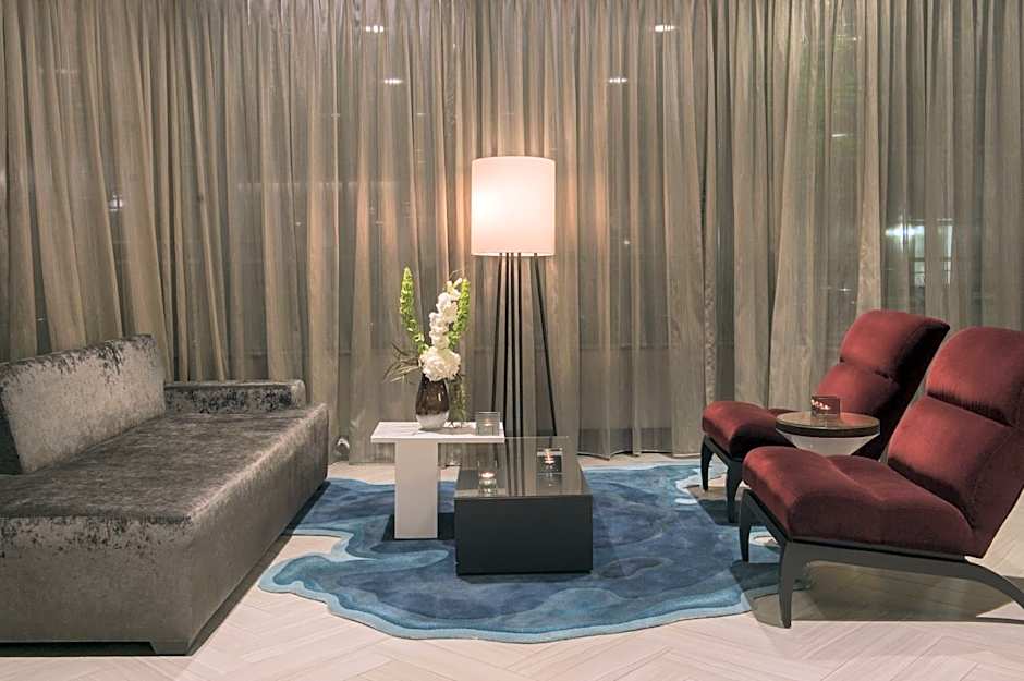 The Madison Concourse Hotel