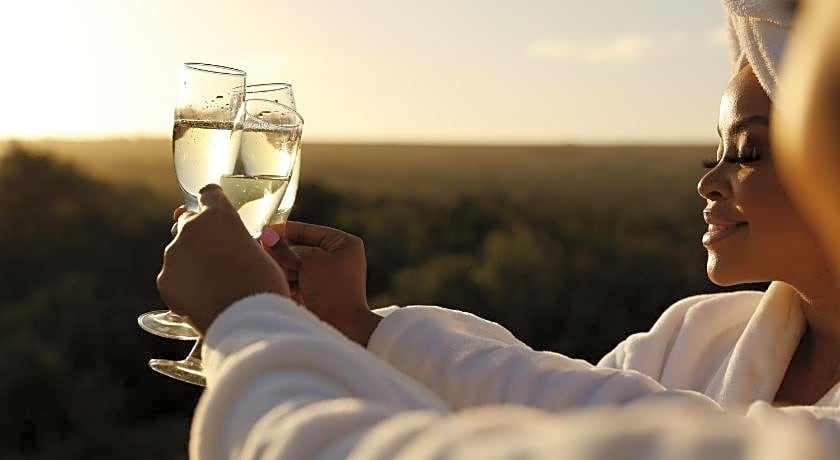 Bukela Game Lodge - Amakhala Game Reserve