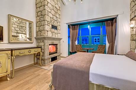 Deluxe Double Room with Extra Bed