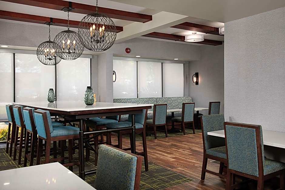 Hampton Inn By Hilton Atlanta-Cumberland Mall-Cobb Galleria Area