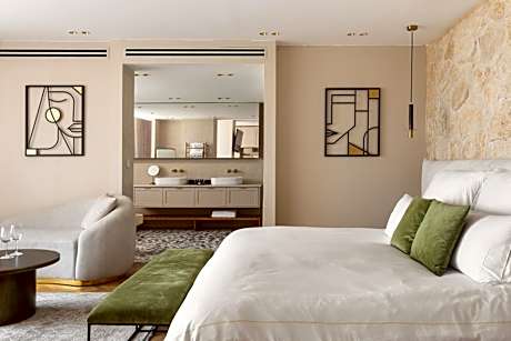 Exclusive Rooftop Mountain View and Sauna