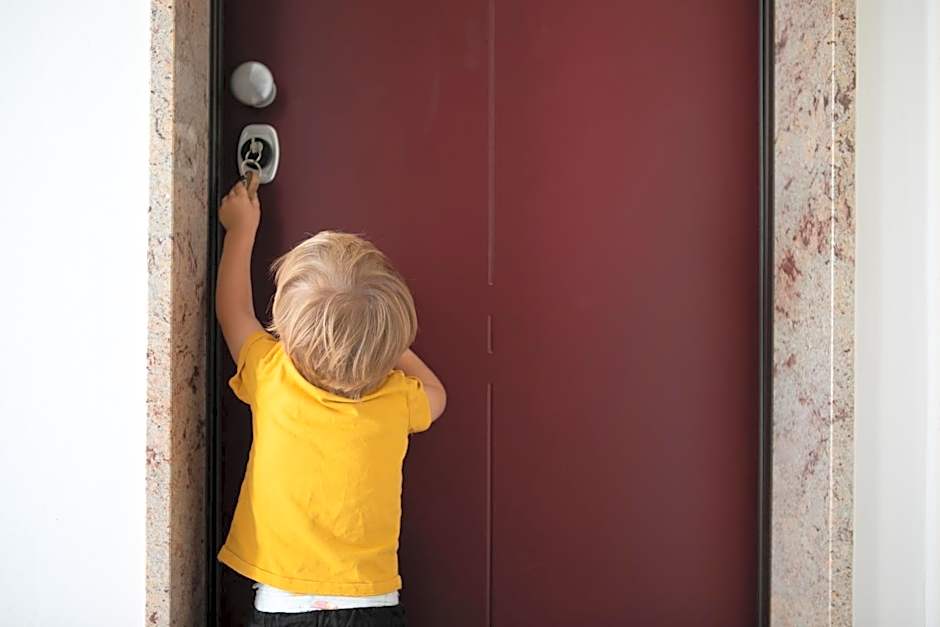 AB&C Arco Bed And Camping