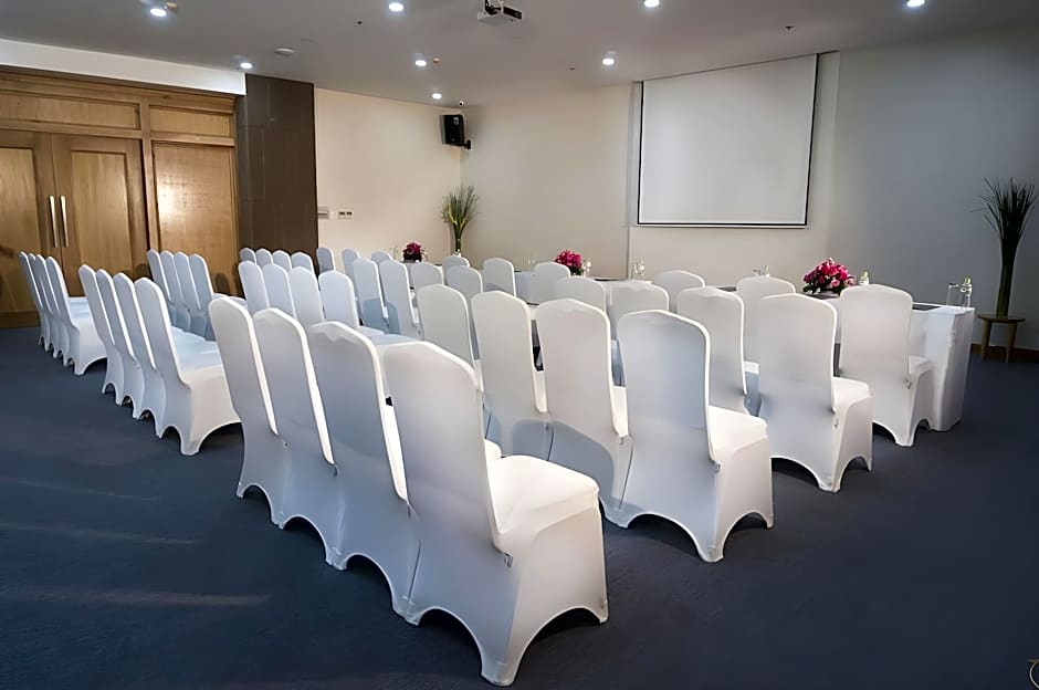 Aristo Saigon Hotel