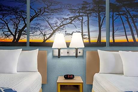 Double Room with Two Double Beds - Non-Smoking