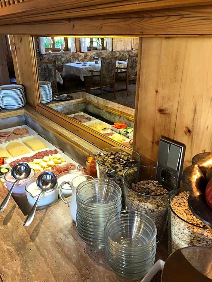 Hotel St. Ulrich Garni