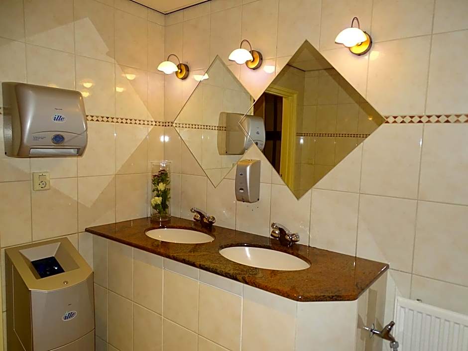 Hotel Café Restaurant "De Kroon"