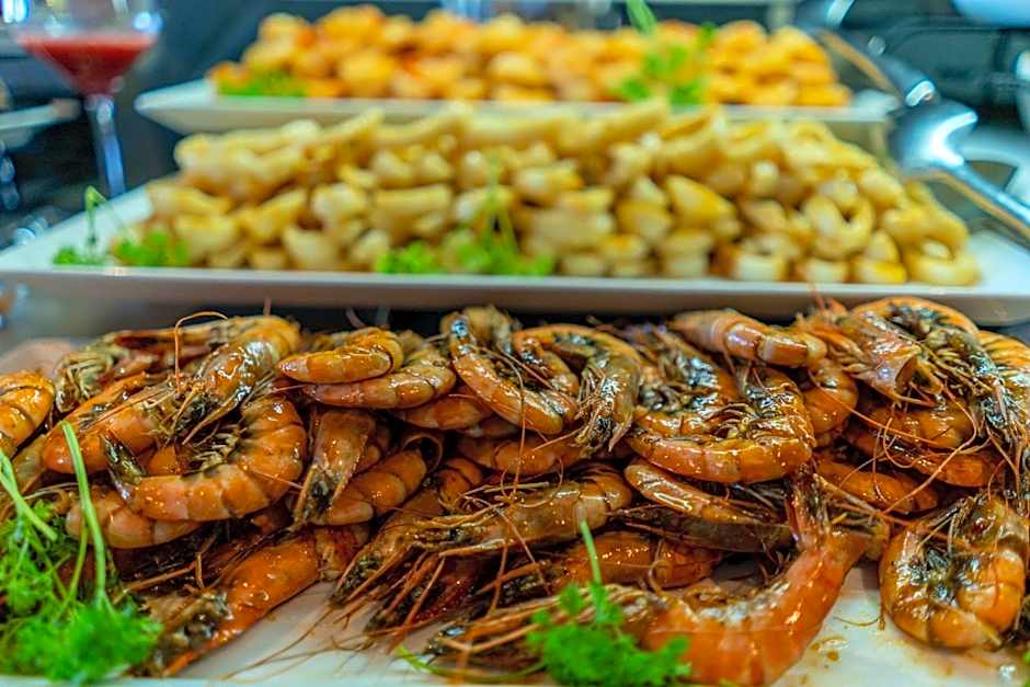 HVD Reina del Mar - Premium Spa Service & Free Parking