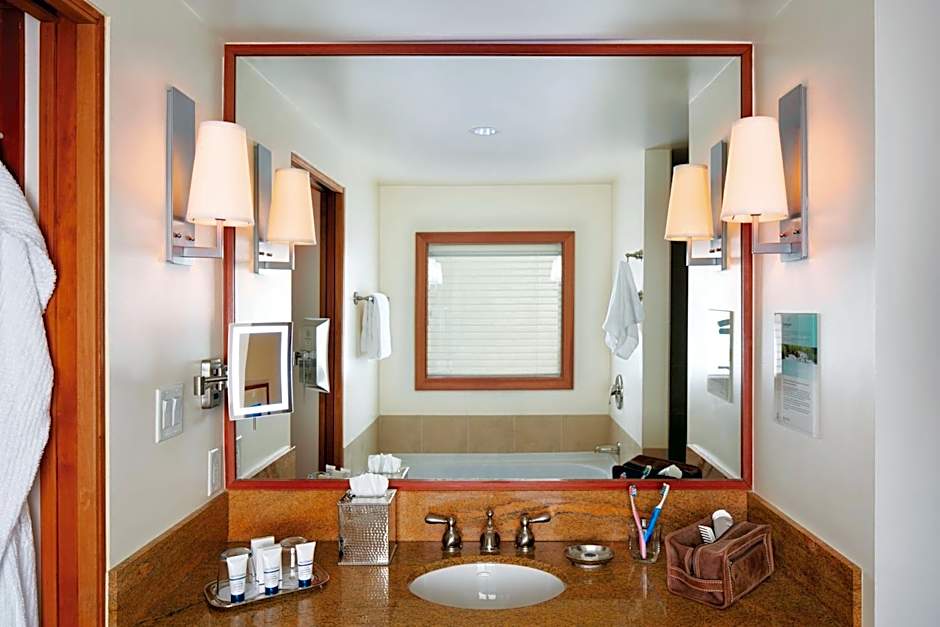 Pan Pacific Whistler Village Centre