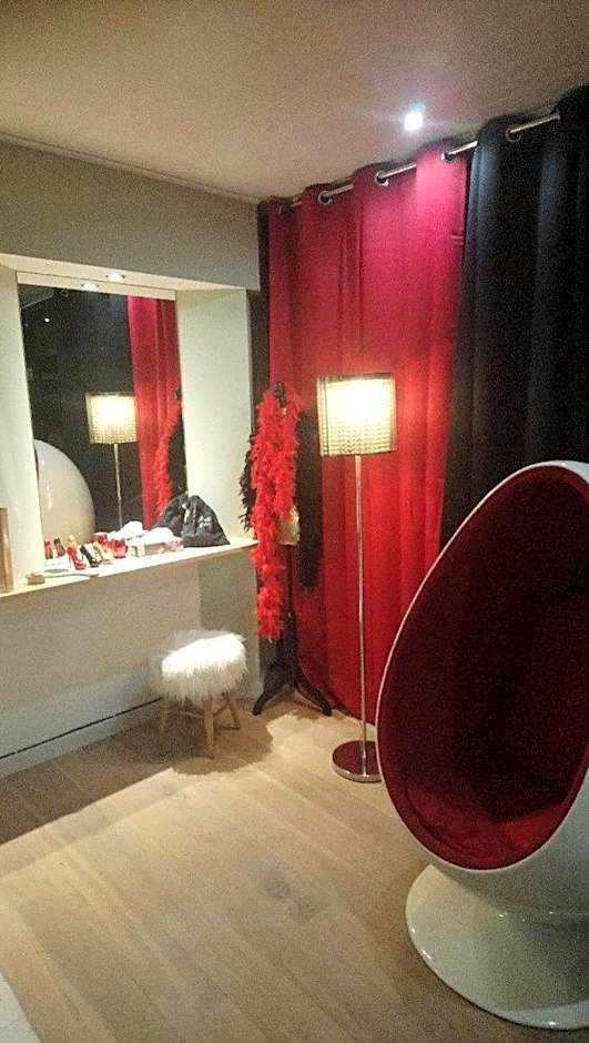 SPABYELLEETLUI spa rouge ou bleu