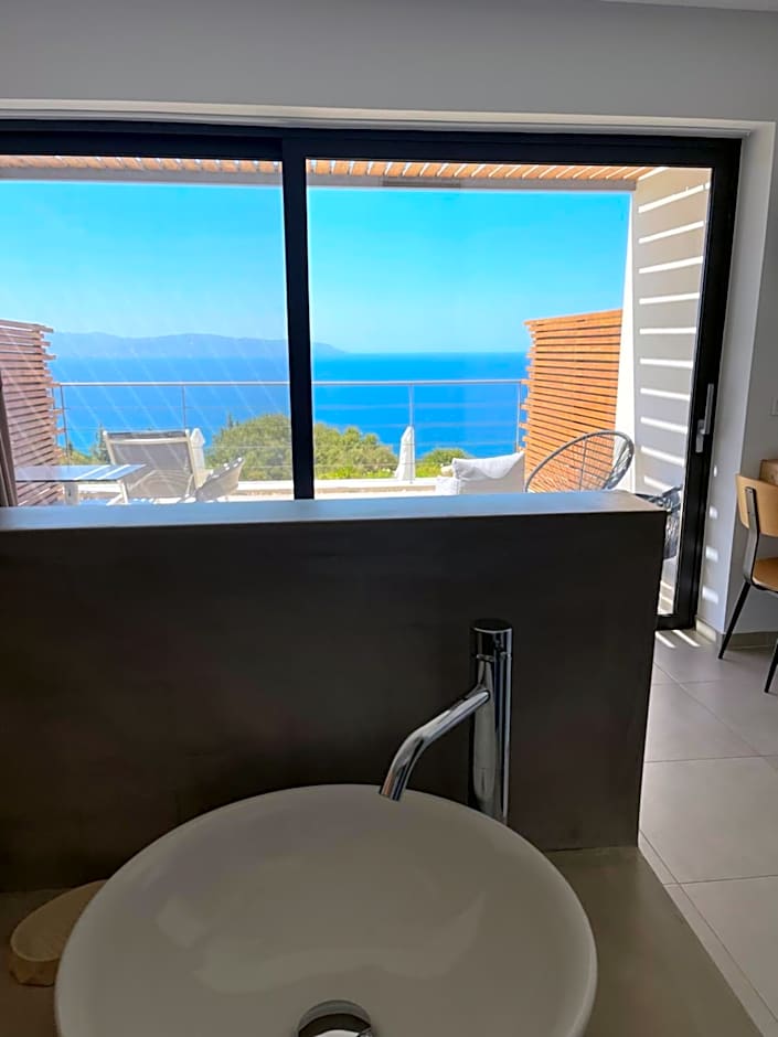 Kefalonian Escape Suites