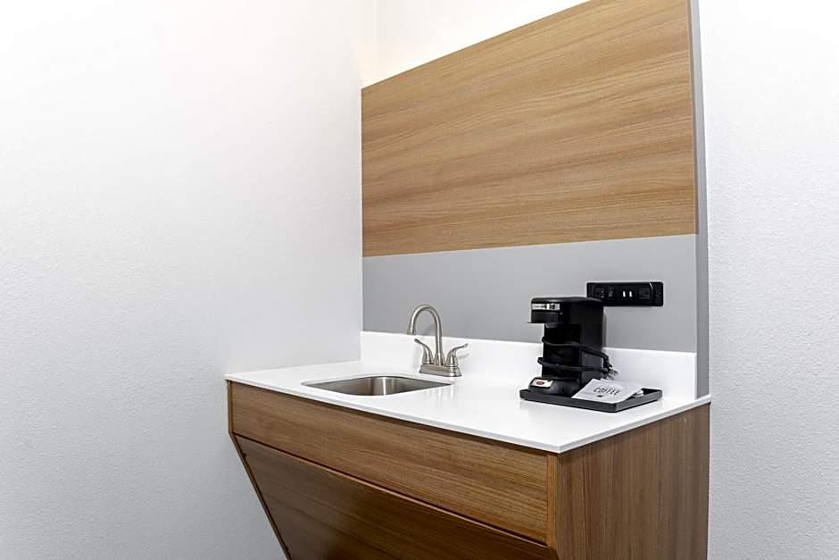 Microtel Inn & Suites By Wyndham Springville