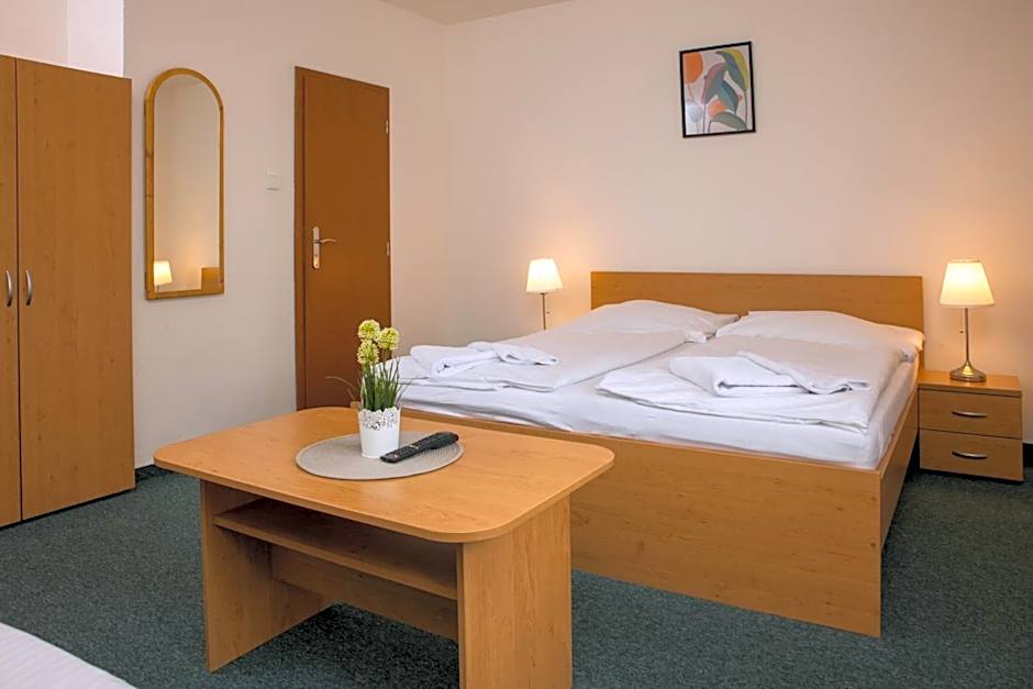 Hotel Kanarek